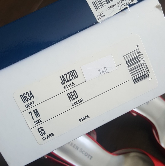 Karen Scott Jazz Red Strapy Heels Size 7 Orig Box - Picture 6 of 8